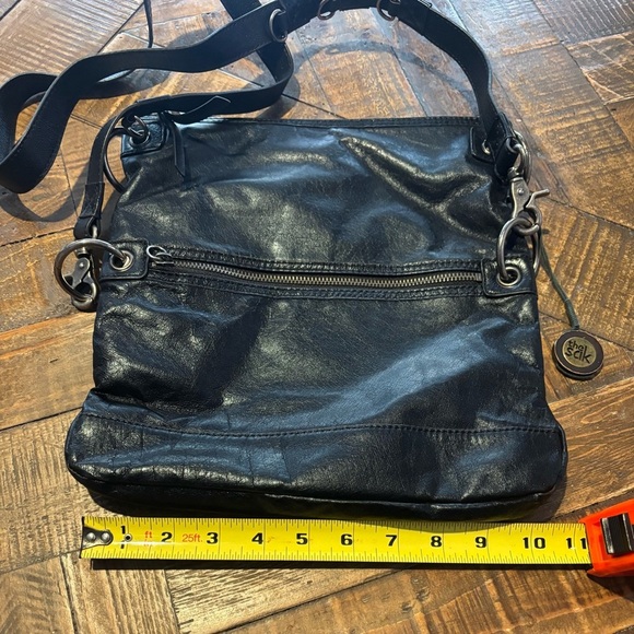 The Sak vintage black leather bag with floral Interior. Great condition - Picture 11 of 16